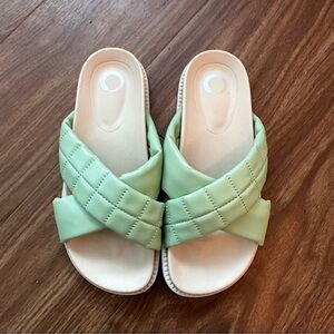 JOURNEE Collection Women's Aveena Slide Sandals Sz 8 Sage Green